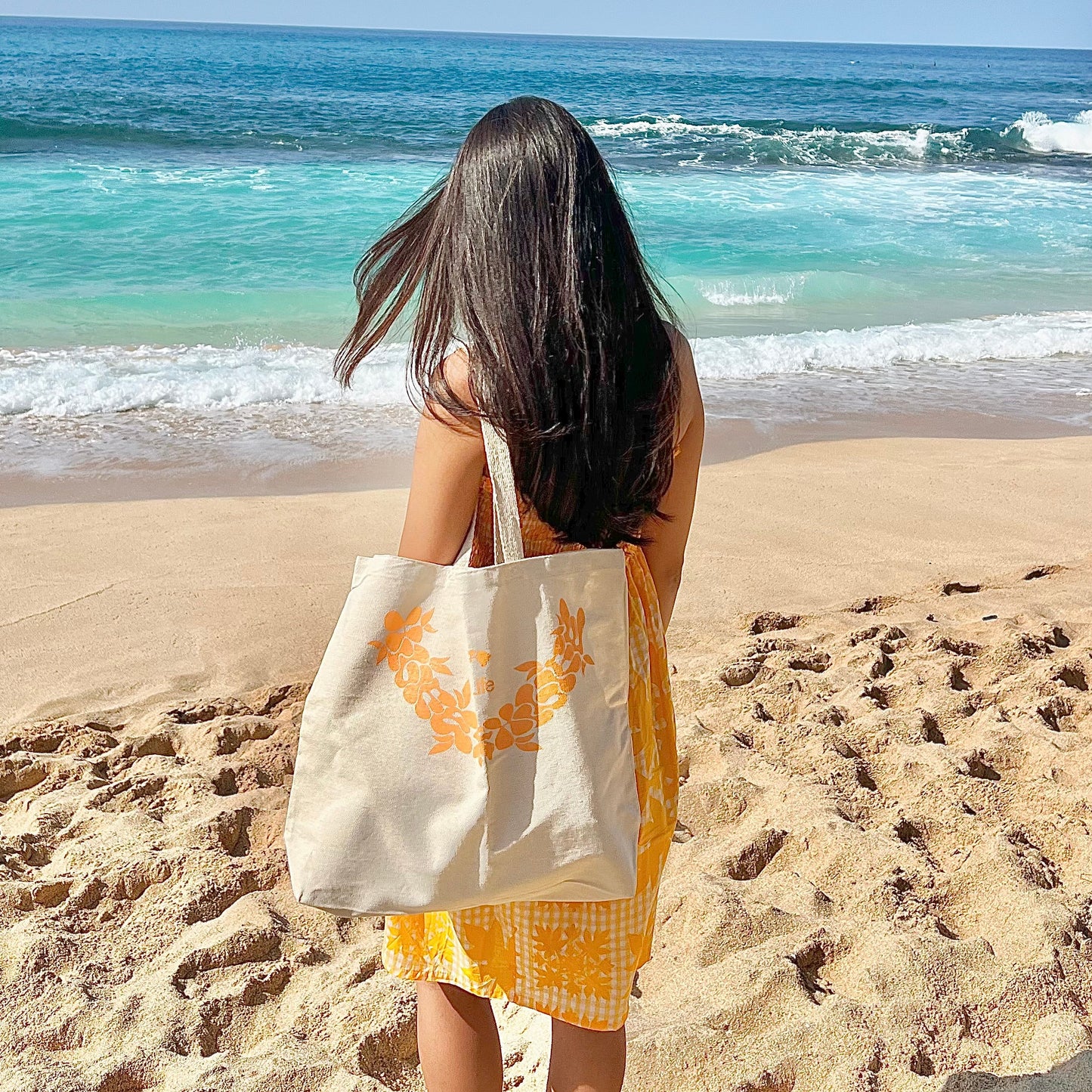 Lei'd 25L Cotton Canvas Tote Bag